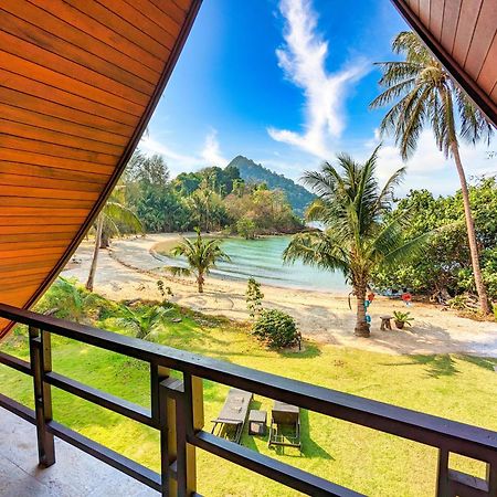 Half Moon Beach Villa - By Kohchangvillas Ко-Чанг Екстер'єр фото