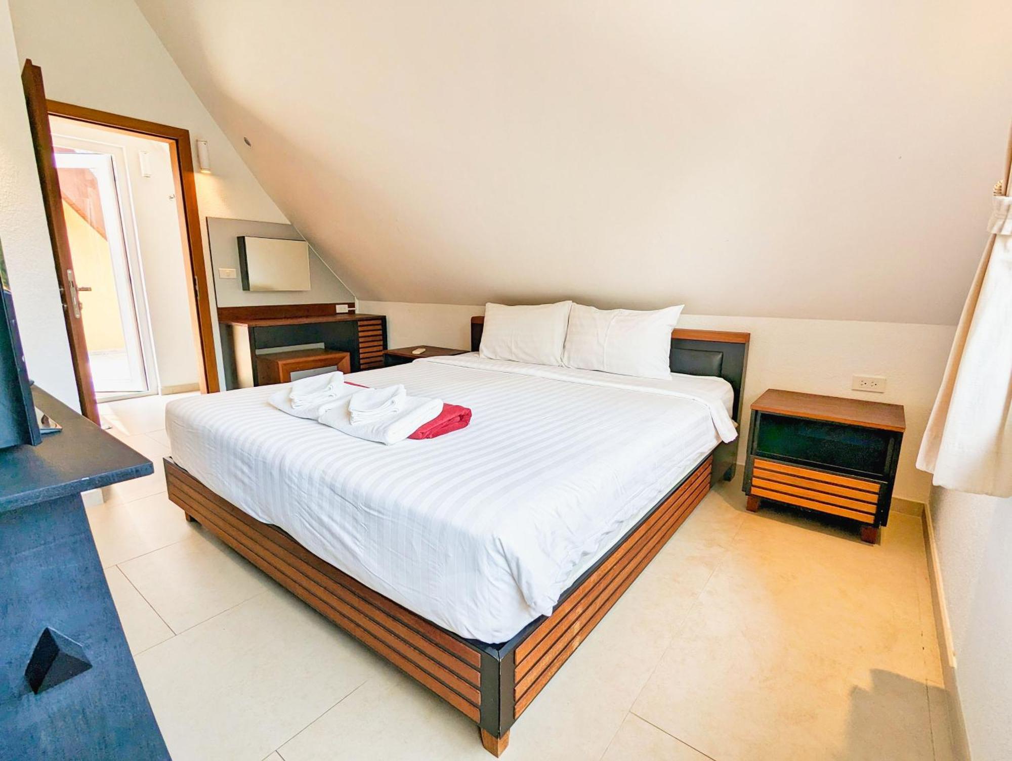Half Moon Beach Villa - By Kohchangvillas Ко-Чанг Екстер'єр фото